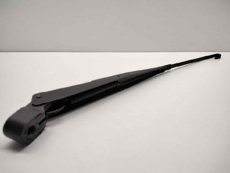 Recambio de brazo limpia delantero derecho para nissan terrano/terrano.ii (r20) referencia OEM IAM 288850F400  