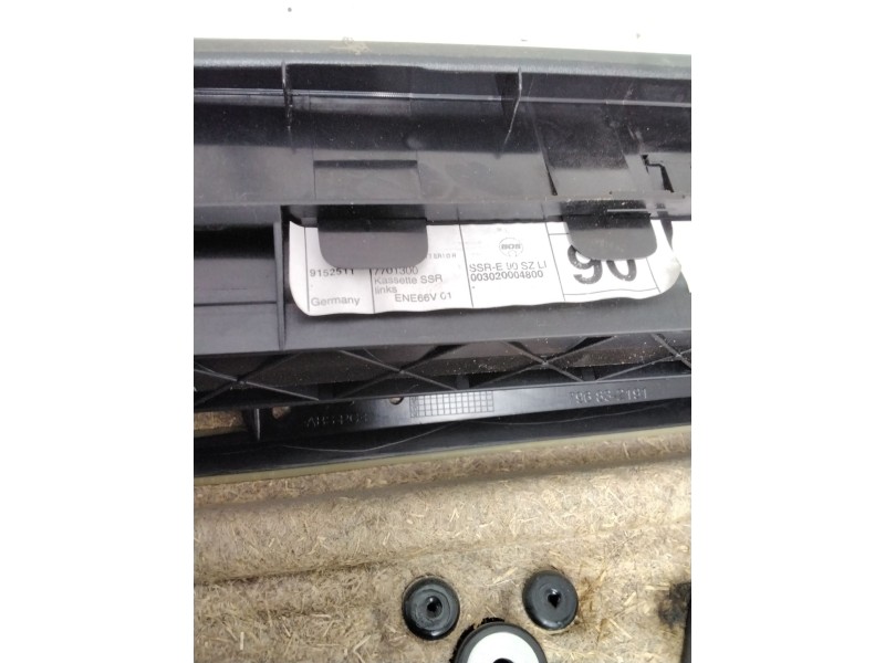 Recambio de guarnecido puerta trasera izquierda para bmw serie 3 berlina (e90) 320d referencia OEM IAM 9152511  