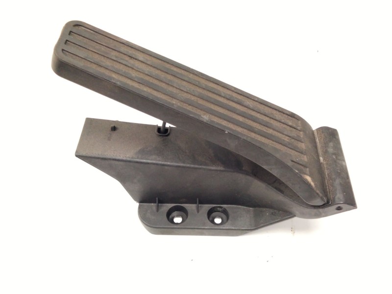 Recambio de pedal acelerador para mercedes-benz clase c coupé (c204) c 220 cdi (204.302) referencia OEM IAM A2043000004  