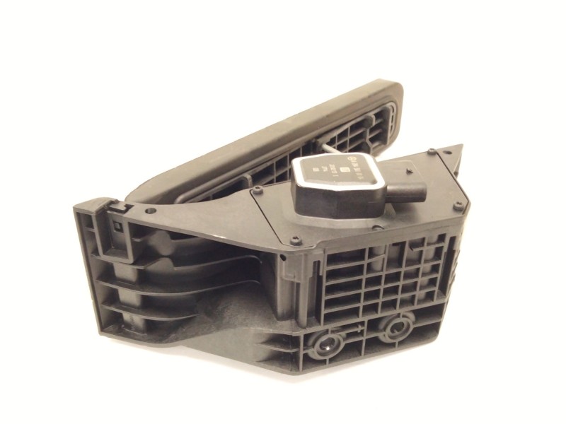 Recambio de pedal acelerador para mercedes-benz clase c coupé (c204) c 220 cdi (204.302) referencia OEM IAM A2043000004  