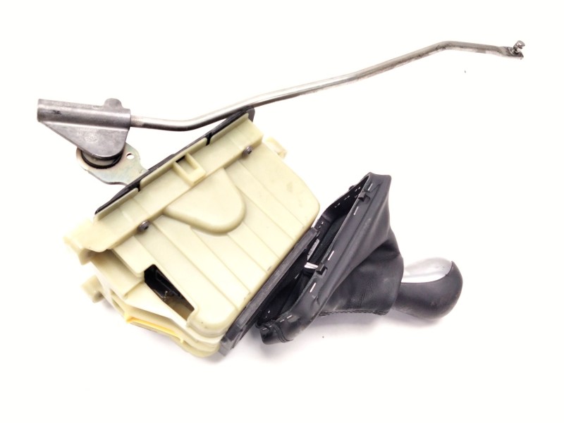 Recambio de palanca cambio para mercedes-benz clase c coupé (c204) c 220 cdi (204.302) referencia OEM IAM A2042677524  