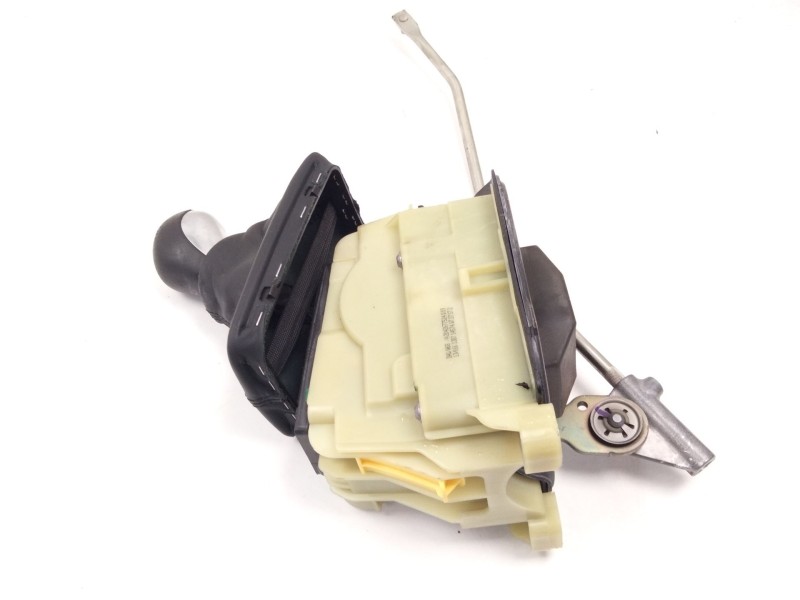 Recambio de palanca cambio para mercedes-benz clase c coupé (c204) c 220 cdi (204.302) referencia OEM IAM A2042677524  