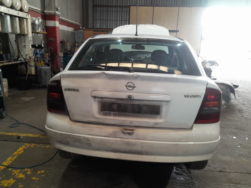 opel astra g fastback (t98) del año 2004