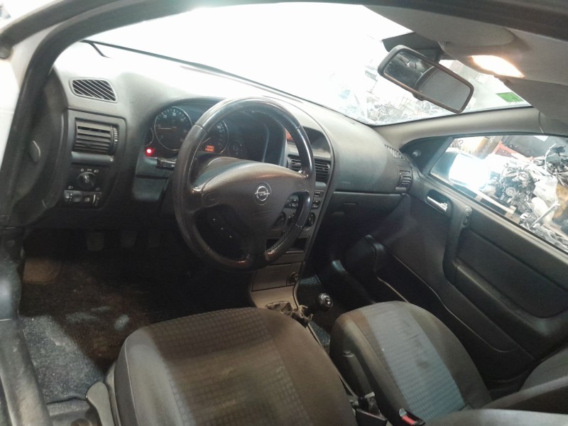 opel astra g fastback (t98) del año 2004