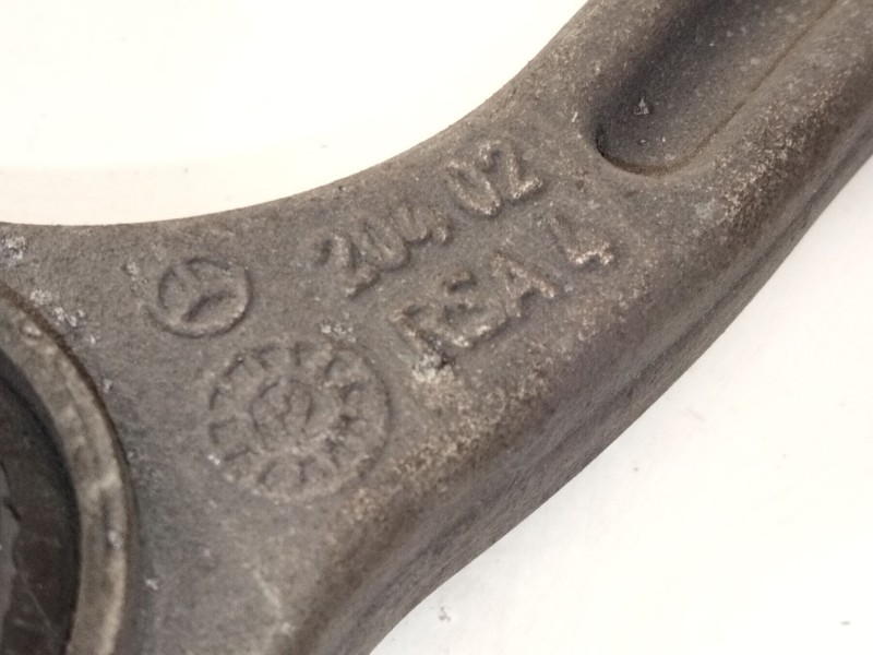 Recambio de brazo suspension inferior trasero derecho para mercedes-benz clase c coupé (c204) c 220 cdi (204.302) referencia OEM