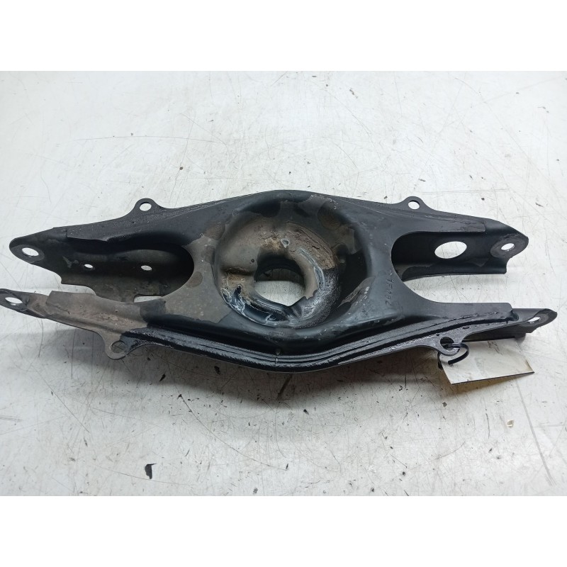 Recambio de brazo suspension inferior trasero derecho para mercedes-benz clase c coupé (c204) c 220 cdi (204.302) referencia OEM