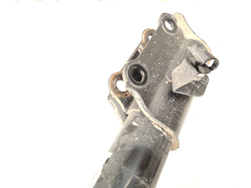 Recambio de amortiguador delantero derecho para kia stonic (yb) 1.2 cvvt referencia OEM IAM 54660H8850  