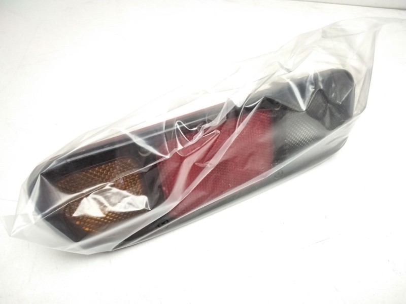 Recambio de piloto trasero izquierdo paragolpes para nissan terrano/terrano.ii (r20) referencia OEM IAM 265551F100 INGLES DEFECT