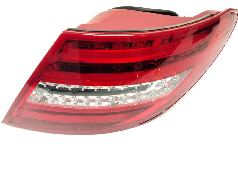 Recambio de piloto trasero derecho para mercedes-benz clase c coupé (c204) c 220 cdi (204.302) referencia OEM IAM 2049060303  