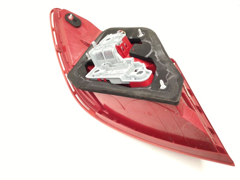 Recambio de piloto trasero derecho para mercedes-benz clase c coupé (c204) c 220 cdi (204.302) referencia OEM IAM 2049060303  