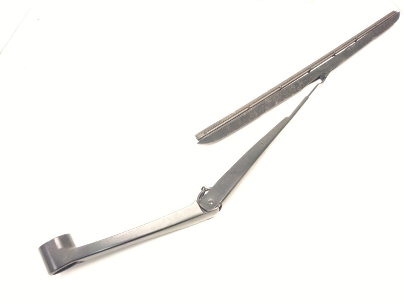 Recambio de brazo limpia delantero izquierdo para kia stonic (yb) 1.2 cvvt referencia OEM IAM   