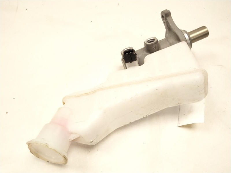 Recambio de bomba freno para kia stonic (yb) 1.2 cvvt referencia OEM IAM   