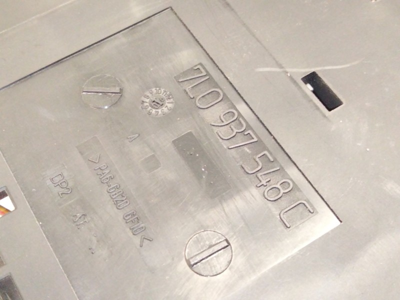 Recambio de caja fusibles para volkswagen touareg (7la, 7l6, 7l7) 2.5 r5 tdi referencia OEM IAM 7L0937548  