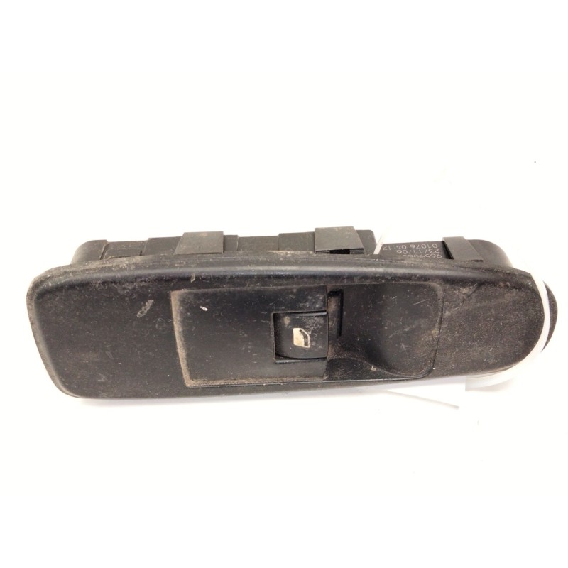 Recambio de mando elevalunas delantero derecho para citroën c4 grand picasso i (ua_) 2.0 hdi 138 referencia OEM IAM 96590662  