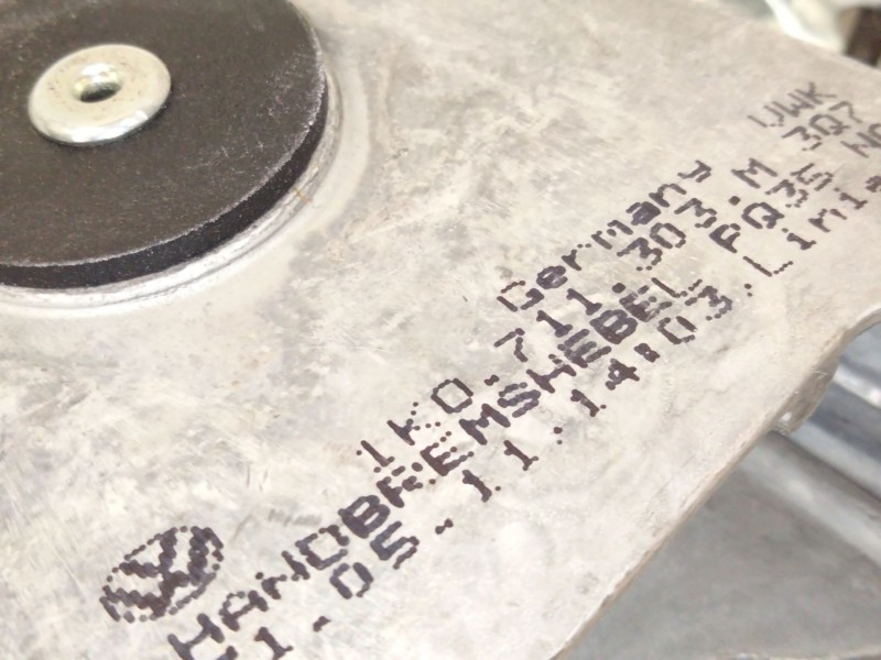 Recambio de palanca freno de mano para volkswagen golf vi variant (aj5) 1.6 tdi referencia OEM IAM 1K0711303  