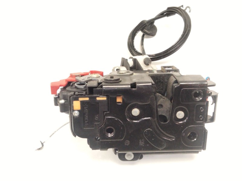 Recambio de cerradura puerta trasera izquierda para volkswagen golf vi variant (aj5) 1.6 tdi referencia OEM IAM 7L0839015  