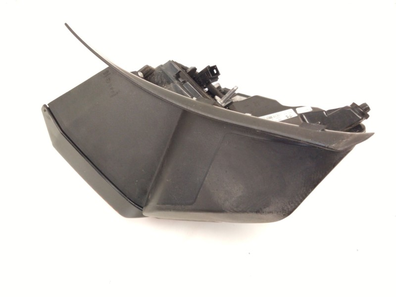 Recambio de piloto trasero derecho para peugeot 3008 suv (mc_, mr_, mj_, m4_) 1.2 thp/ puretech 130 (mrhnsm, mrhnsu, mrhnsj, mrh