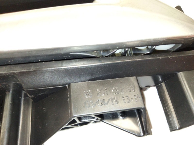 Recambio de maneta interior delantera derecha para peugeot 3008 suv (mc_, mr_, mj_, m4_) 1.2 thp/ puretech 130 (mrhnsm, mrhnsu, 