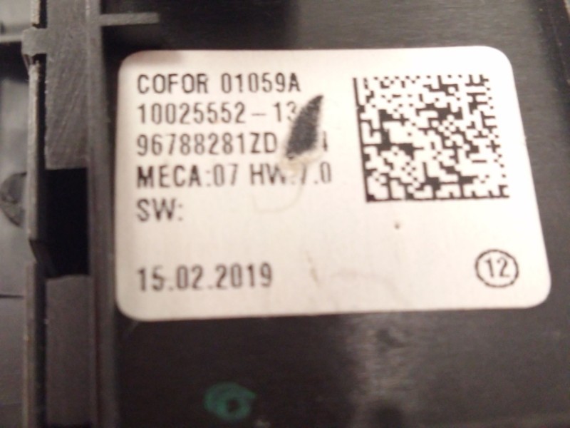 Recambio de mando elevalunas delantero izquierdo para peugeot 3008 suv (mc_, mr_, mj_, m4_) 1.2 thp/ puretech 130 (mrhnsm, mrhns