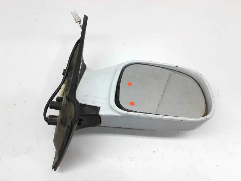 Recambio de retrovisor derecho para nissan vanette cargo referencia OEM IAM E9020067 BLANCO 