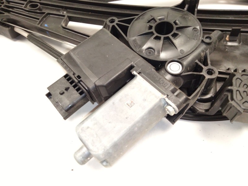 Recambio de elevalunas delantero derecho para peugeot 3008 suv (mc_, mr_, mj_, m4_) 1.2 thp/ puretech 130 (mrhnsm, mrhnsu, mrhns