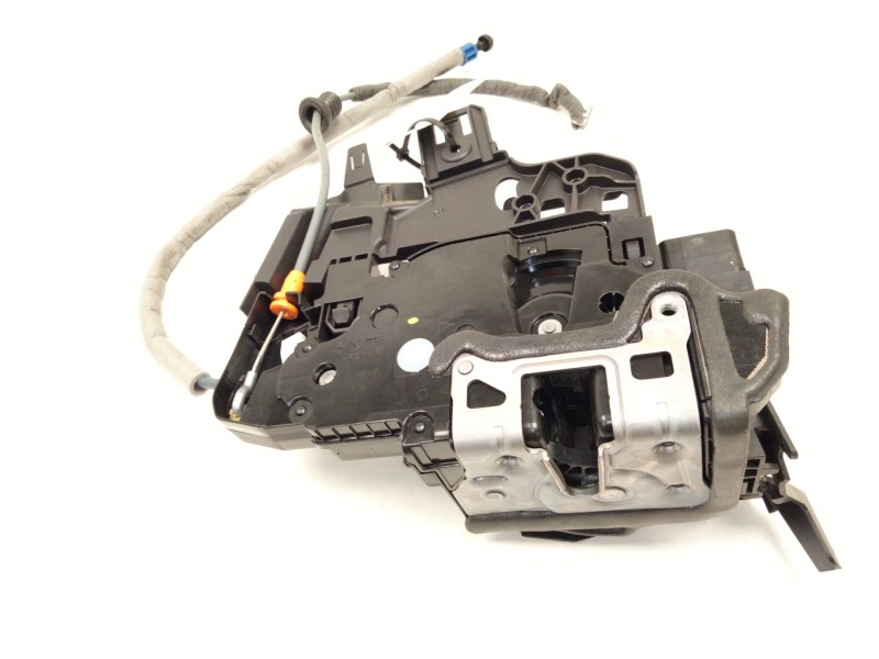 Recambio de cerradura puerta delantera derecha para mercedes-benz clase b sports tourer (w247) b 180 d (247.003) referencia OEM 