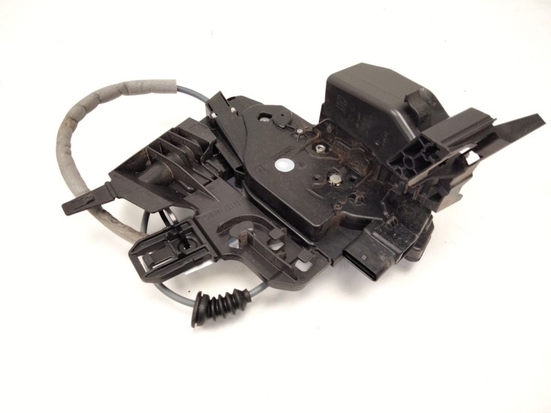 Recambio de cerradura puerta delantera derecha para mercedes-benz clase b sports tourer (w247) b 180 d (247.003) referencia OEM 
