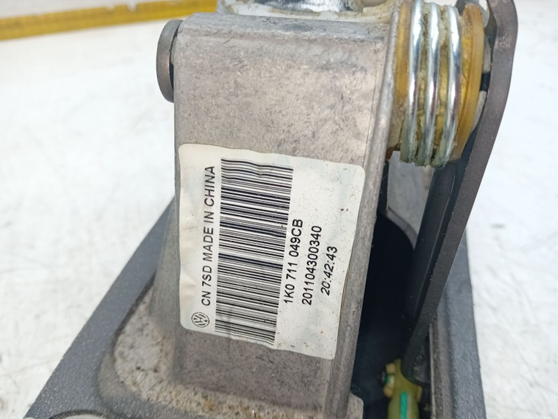 Recambio de palanca cambio para volkswagen golf vi variant (aj5) 1.6 tdi referencia OEM IAM 1K0711049CB  