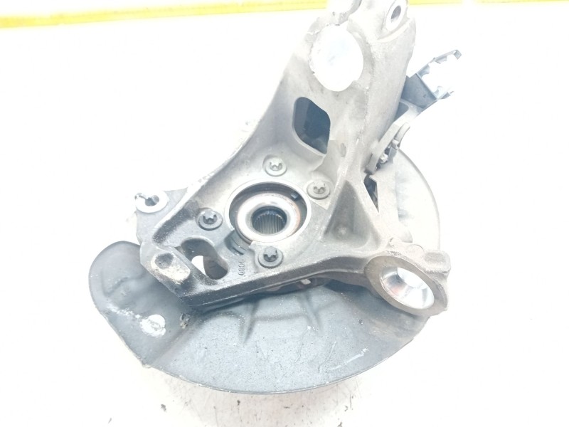 Recambio de mangueta delantera derecha para mercedes-benz clase b sports tourer (w247) b 180 d (247.003) referencia OEM IAM   