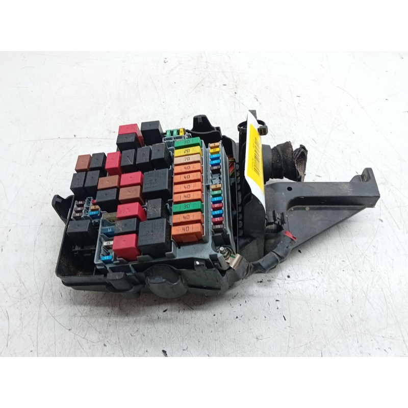 Recambio de caja fusibles para iveco daily vi caja/chasis 35s14, 35s15, 35c15, 40s14, 40c15, 50c15, 60c5, 65c15,... referencia O