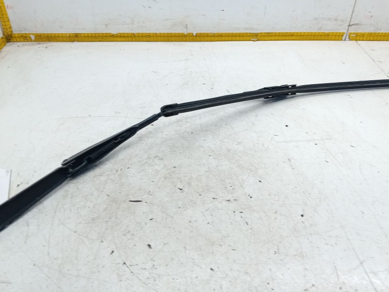 Recambio de brazo limpia delantero derecho para iveco daily vi caja/chasis 35s14, 35s15, 35c15, 40s14, 40c15, 50c15, 60c5, 65c15