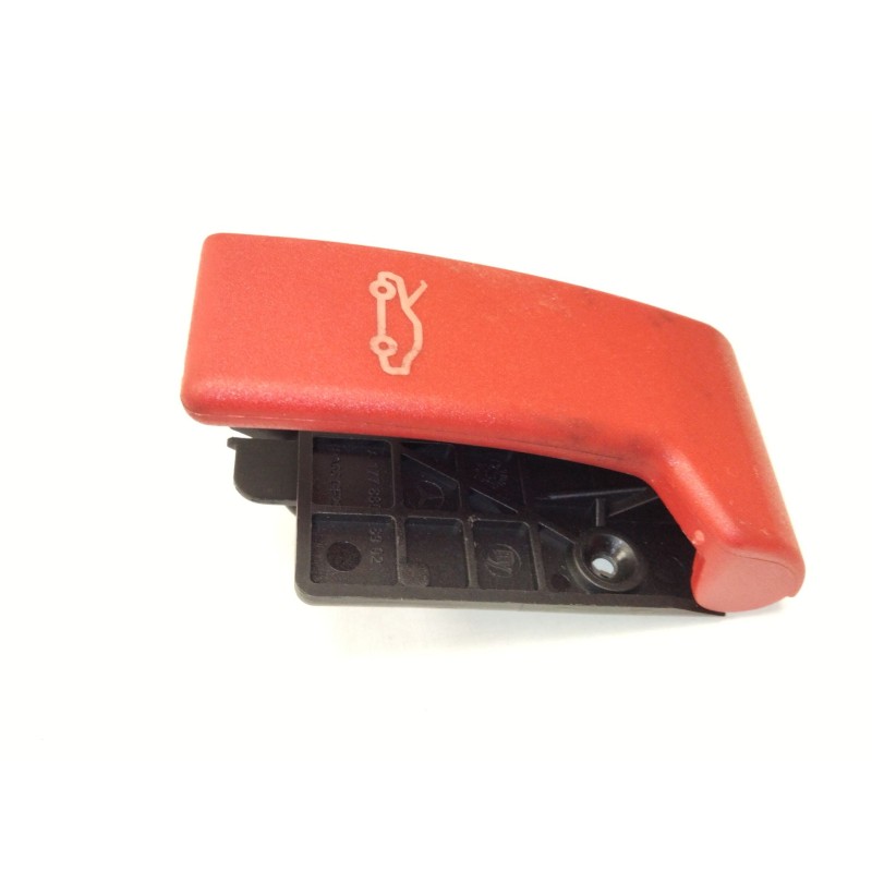 Recambio de tirador capot para mercedes-benz clase b sports tourer (w247) b 180 d (247.003) referencia OEM IAM A1778808902  