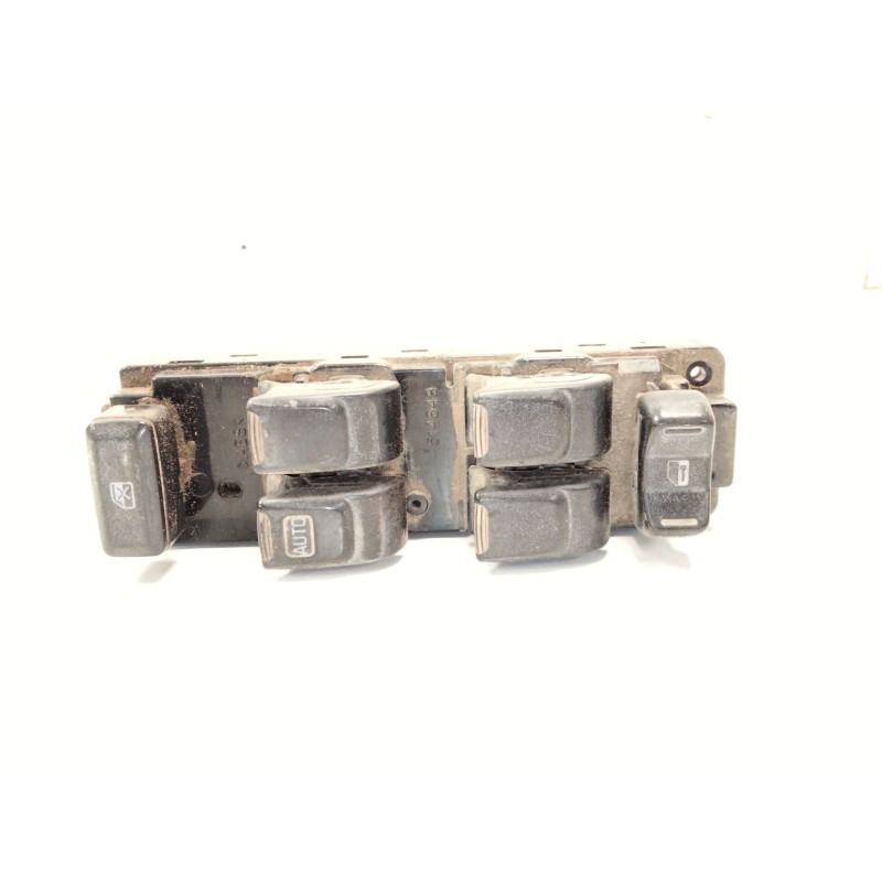 Recambio de mando elevalunas delantero izquierdo para isuzu d-max i (tfr, tfs) 2.5 ditd 4x4 (tfs86_) referencia OEM IAM   