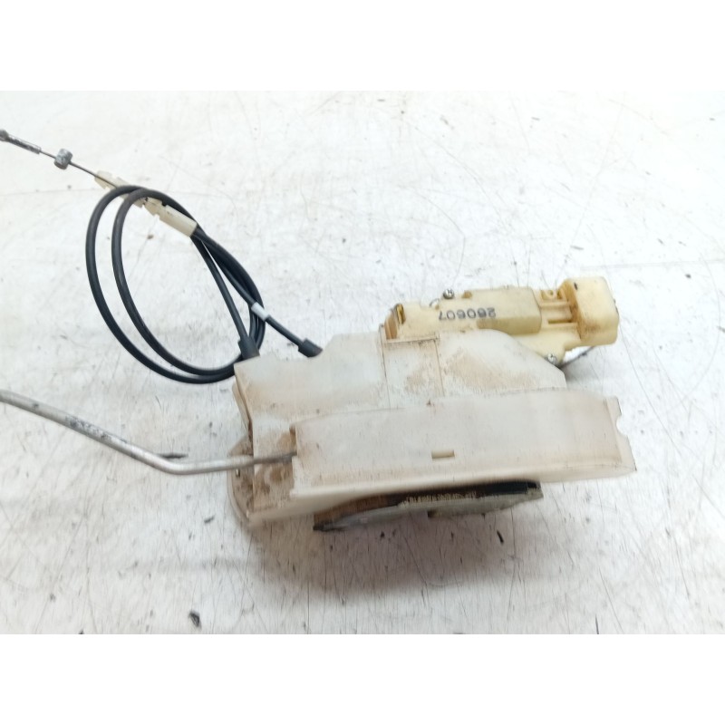 Recambio de cerradura puerta trasera derecha para isuzu d-max i (tfr, tfs) 2.5 ditd 4x4 (tfs86_) referencia OEM IAM   