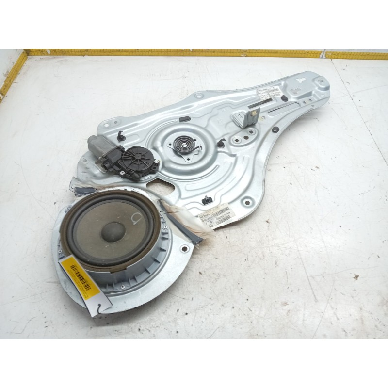 Recambio de elevalunas delantero derecho para kia sportage iii (sl) 1.7 crdi referencia OEM IAM   