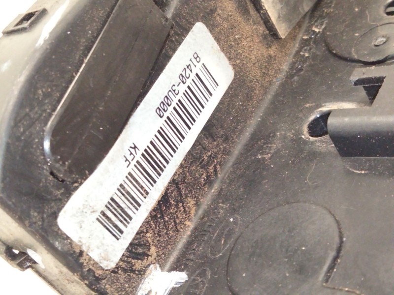 Recambio de cerradura puerta trasera derecha para kia sportage iii (sl) 1.7 crdi referencia OEM IAM   