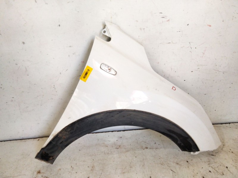 Recambio de aleta delantera derecha para kia stonic (yb) 1.2 cvvt referencia OEM IAM   