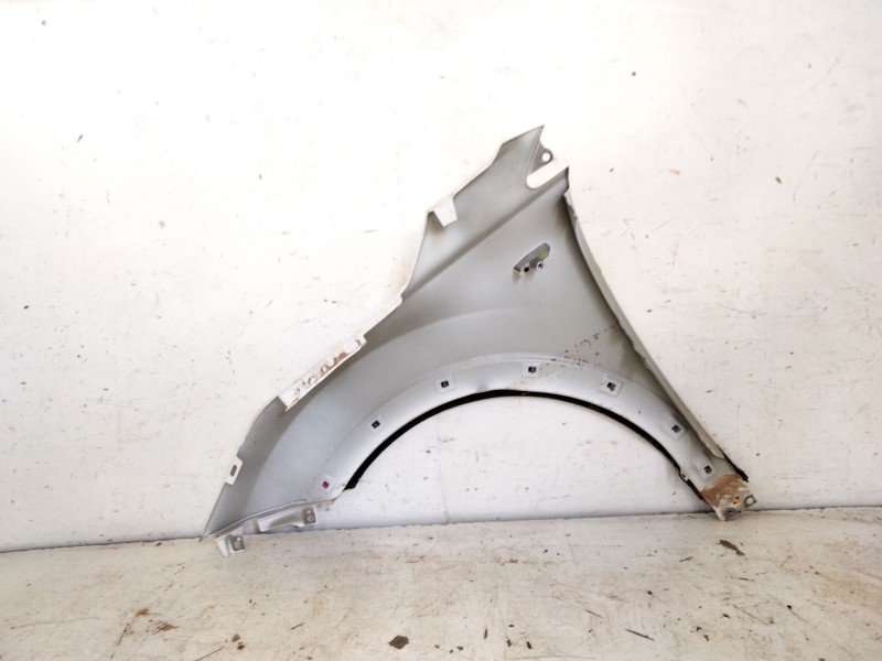 Recambio de aleta delantera derecha para kia stonic (yb) 1.2 cvvt referencia OEM IAM   