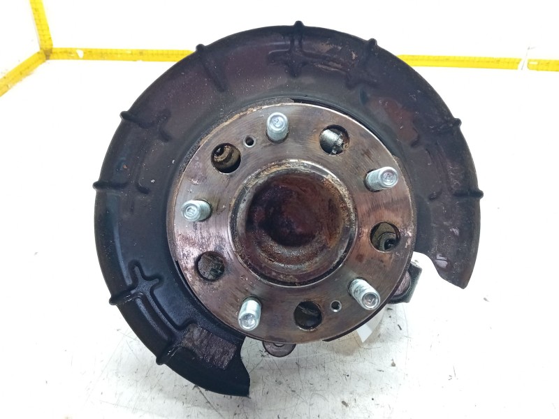 Recambio de mangueta trasera derecha para kia sportage iii (sl) 1.7 crdi referencia OEM IAM   