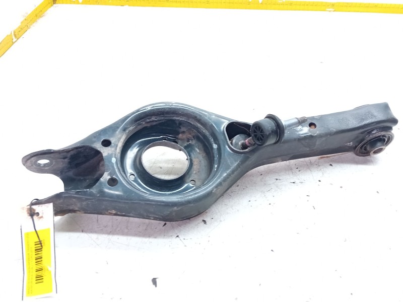Recambio de brazo suspension inferior trasero izquierdo para kia sportage iii (sl) 1.7 crdi referencia OEM IAM   
