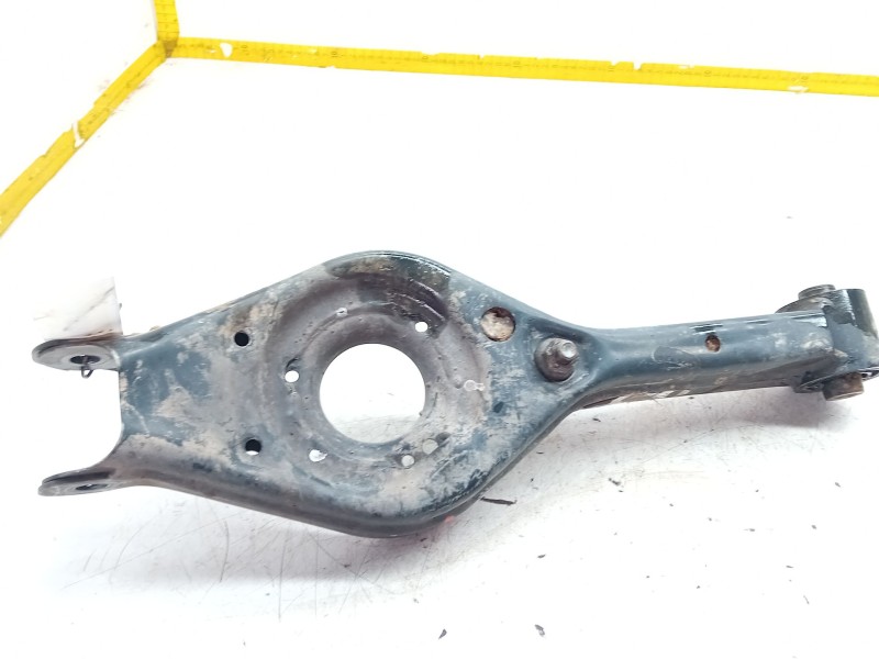 Recambio de brazo suspension inferior trasero izquierdo para kia sportage iii (sl) 1.7 crdi referencia OEM IAM   