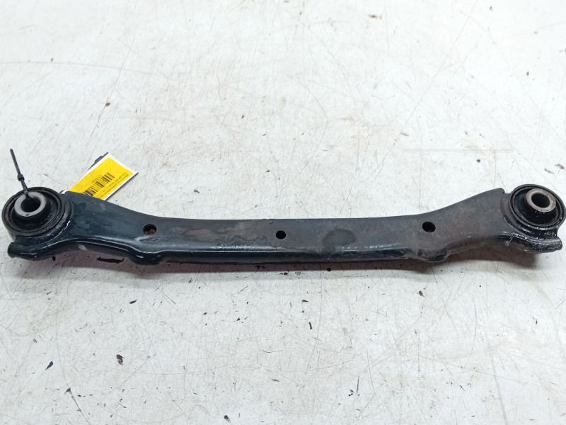 Recambio de brazo suspension superior trasero izquierdo para kia sportage iii (sl) 1.7 crdi referencia OEM IAM   