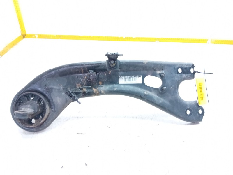 Recambio de brazo suspension inferior trasero derecho para kia sportage iii (sl) 1.7 crdi referencia OEM IAM   