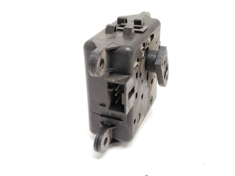 Recambio de motor apertura trampillas climatizador para nissan terrano ii (r20) 2.7 tdi 4wd referencia OEM IAM 5972930850  