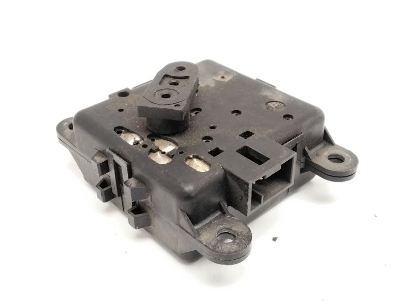 Recambio de motor apertura trampillas climatizador para nissan terrano ii (r20) 2.7 tdi 4wd referencia OEM IAM 5972930850  