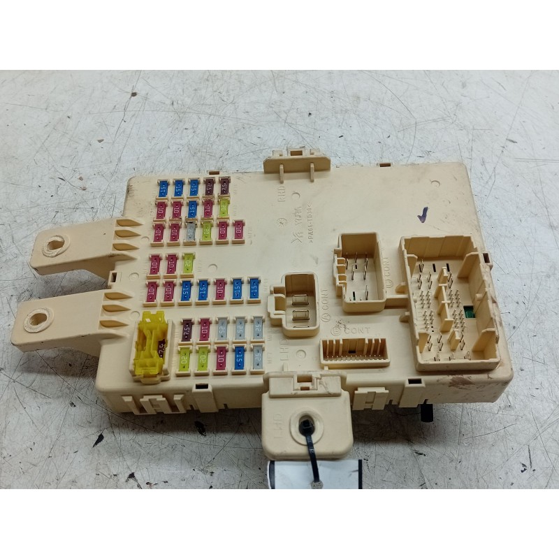 Recambio de caja fusibles para kia sportage iii (sl) 1.7 crdi referencia OEM IAM   