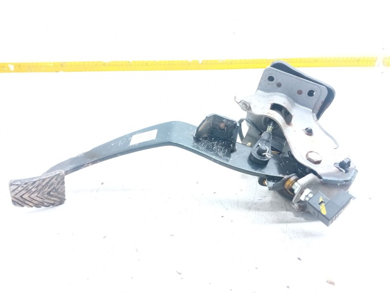 Recambio de pedal embrague para kia sportage iii (sl) 1.7 crdi referencia OEM IAM   
