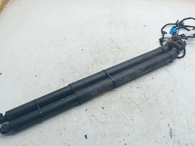 Recambio de amortiguadores maletero / porton para mercedes-benz clase b sports tourer (w247) b 180 d (247.003) referencia OEM IA