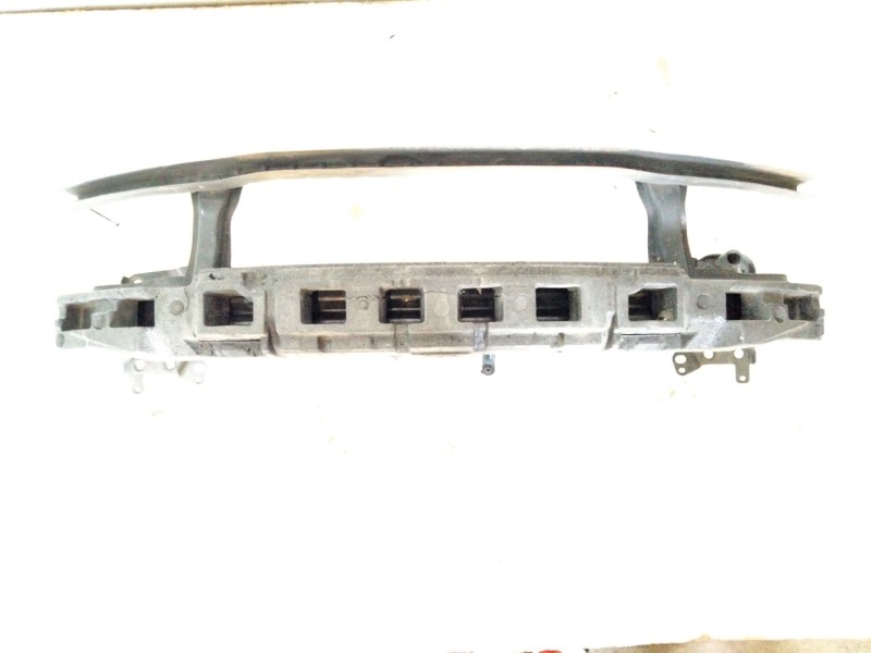 Recambio de refuerzo paragolpes delantero para volkswagen passat b7 (362) 2.0 tdi referencia OEM IAM   