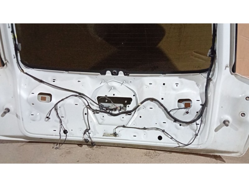 Recambio de porton trasero para audi q7 (4m) 3.0 tdi quattro referencia OEM IAM 4M0827025D  